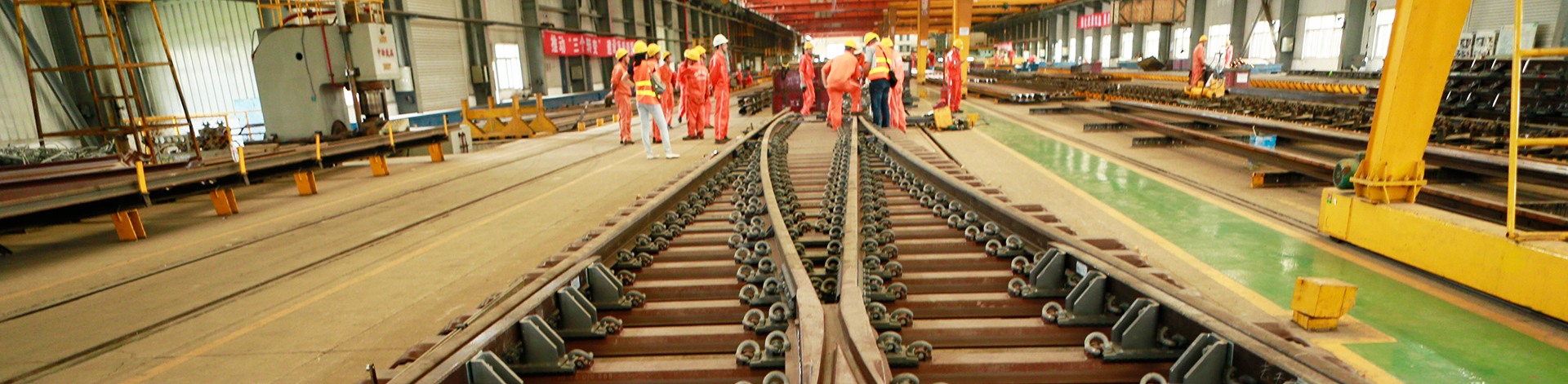 Curved rail industry application